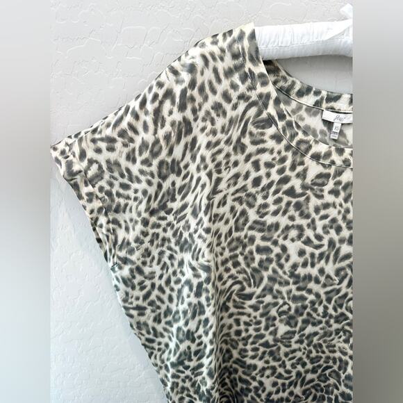 JOIE | 100% Silk Leopard Animal Print Blouse Top | XS - Picture 3 of 7